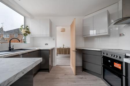 5 bedroom Detached house for sale in Sutherland Way, Stamford