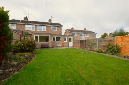 3 bedroom Semi-detached house for sale in Lindsey Road, Uffington