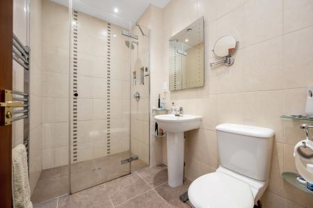 4 bedroom House for sale in Highgate Green, Elton