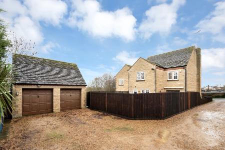 4 bedroom House for sale in Highgate Green, Elton