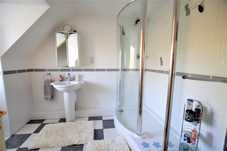 4 bedroom Detached house to let in Essendine Road, Ryhall, Stamford, PE9