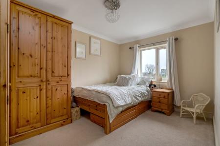 4 bedroom Semi-detached house for sale in Searson Close, Tallington