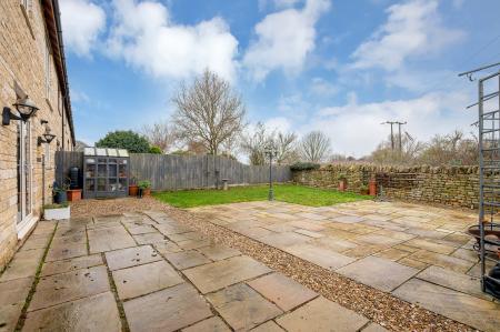 4 bedroom Semi-detached house for sale in Searson Close, Tallington