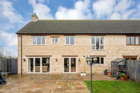 4 bedroom Semi-detached house for sale in Searson Close, Tallington