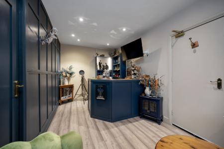 4 bedroom Semi-detached house for sale in Searson Close, Tallington