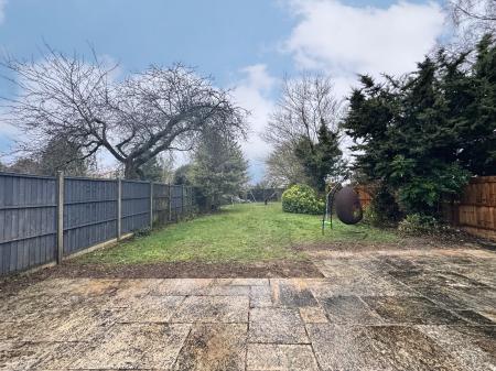 4 bedroom Semi-detached house for sale in Roman Bank, Stamford