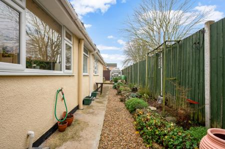 2 bedroom Detached bungalow for sale in St Johns Close, Ryhall
