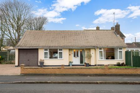 2 bedroom Detached bungalow for sale in St Johns Close, Ryhall