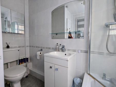 2 bedroom Terraced House for sale in Brazenose Lane, Stamford, PE9