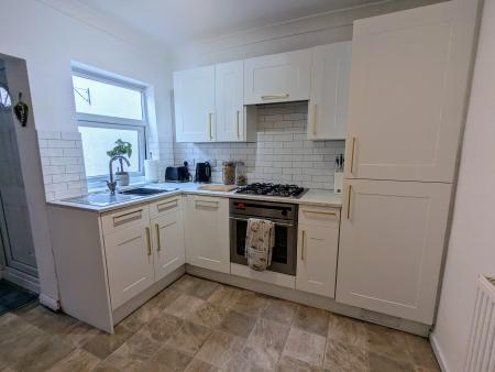 2 bedroom Terraced House for sale in Brazenose Lane, Stamford, PE9