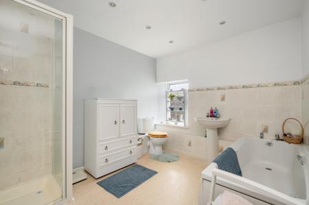 3 bedroom Semi-detached house for sale in Stamford Road, Easton On The Hill