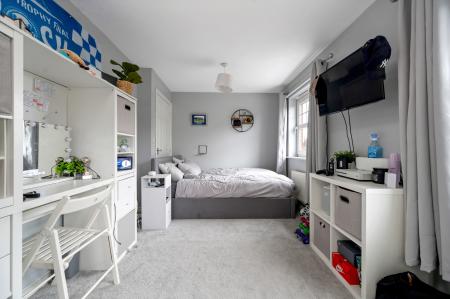 4 bedroom Detached house for sale in Hillside Gardens, Wittering