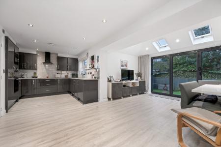 4 bedroom Detached house for sale in Hillside Gardens, Wittering