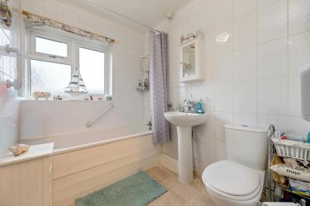 3 bedroom End of terrace house for sale in Gloucester Road, Stamford