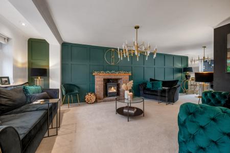 4 bedroom Detached house for sale in Cedar Road, Stamford