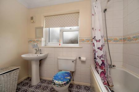 3 bedroom Detached house for sale in Marigold Close, Stamford