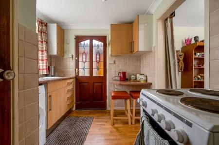 3 bedroom Semi-detached house for sale in Spinney Lane, Ryhall