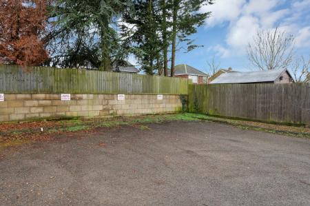 1 bedroom Flat for sale in Churchill Road, Stamford