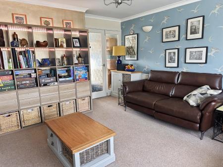 3 bedroom Detached house for sale in Lindsey Road, Uffington