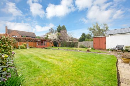3 bedroom Detached bungalow for sale in Roman Bank, Stamford