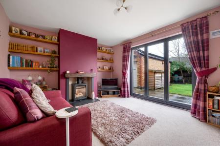 3 bedroom Semi-detached house for sale in Avocet Close, Essendine