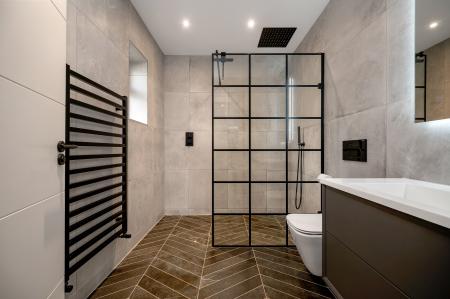 4 bedroom Detached house for sale in Old Great North Road, Stibbington