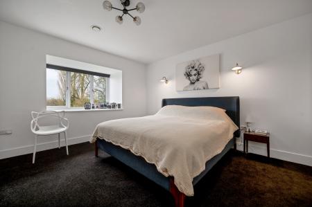 4 bedroom Detached house for sale in Old Great North Road, Stibbington