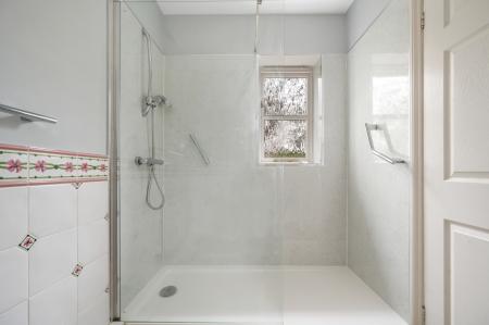 3 bedroom Detached bungalow for sale in Rosamundi, Little Casterton