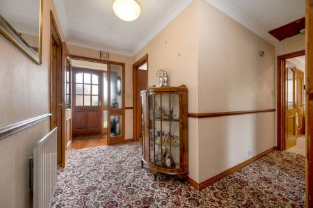 2 bedroom Detached house for sale in Queens Walk, Stamford