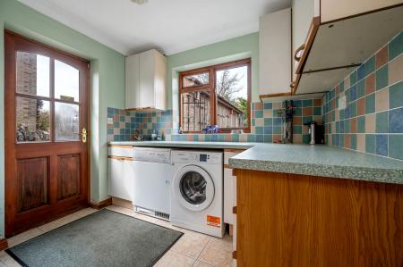2 bedroom Detached house for sale in Queens Walk, Stamford
