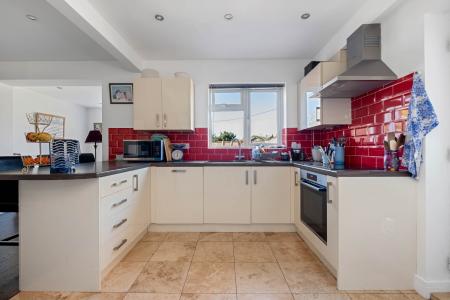 3 bedroom Semi-detached house for sale in Kesteven Road, Stamford