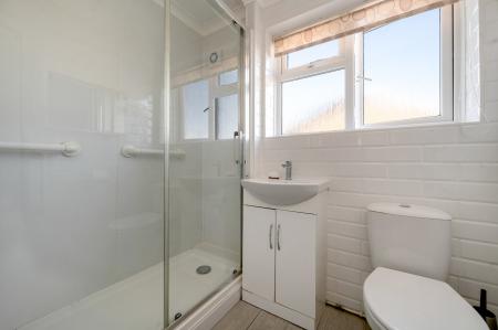 3 bedroom Semi-detached house for sale in Chatsworth Road, Stamford