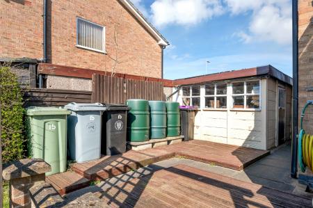 3 bedroom Semi-detached house for sale in Chatsworth Road, Stamford