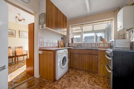 3 bedroom Semi-detached house for sale in Chatsworth Road, Stamford