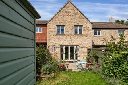 3 bedroom Terraced House for sale in Lock Mews, Stamford