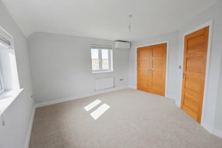 4 bedroom Town house for sale in Woodbridge Mews, Stamford