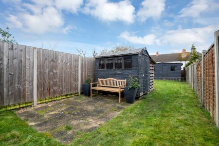 3 bedroom End of terrace house for sale in Worcester Crescent, Stamford