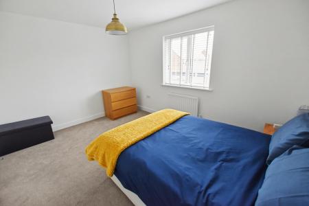 2 bedroom Semi-detached house to let in Sovereign Way, Stamford, PE9