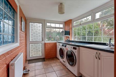 3 bedroom Detached bungalow for sale in Bourne Road, Essendine, Stamford, PE9