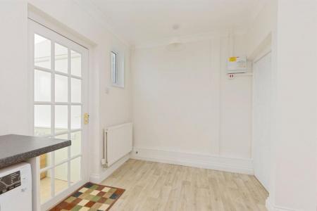 3 bedroom Terraced House to let in Rutland Road, Stamford, PE9