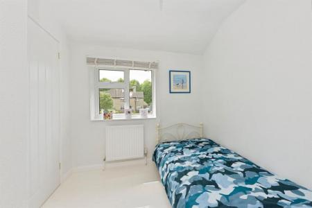 3 bedroom Terraced House to let in Rutland Road, Stamford, PE9