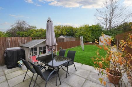 2 bedroom Terraced House for sale in Cheshire Close, Stamford, PE9