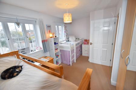 2 bedroom Terraced House for sale in Cheshire Close, Stamford, PE9