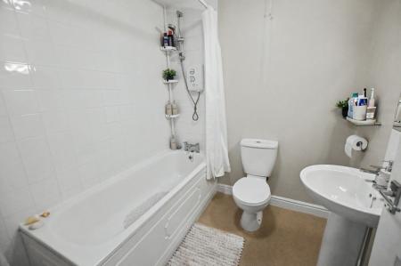 2 bedroom Terraced House for sale in Cheshire Close, Stamford, PE9