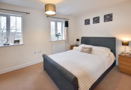2 bedroom Terraced House for sale in Cheshire Close, Stamford, PE9