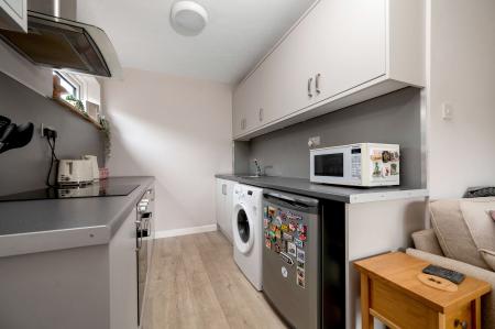 1 bedroom Flat for sale in Churchill Road, Stamford, PE9