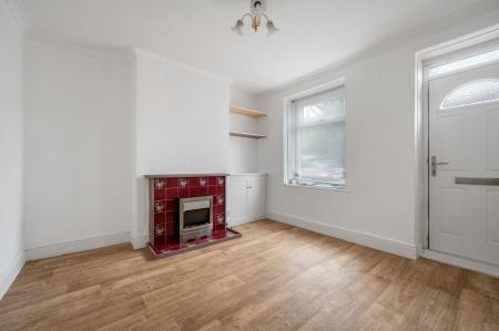 2 bedroom Terraced House for sale in Radcliffe Road, Stamford, PE9