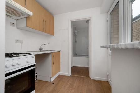 2 bedroom Terraced House for sale in Radcliffe Road, Stamford, PE9