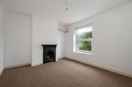 2 bedroom Terraced House for sale in Radcliffe Road, Stamford, PE9
