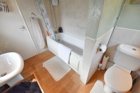 3 bedroom Terraced House for sale in Luffenham Road, Ketton, PE9